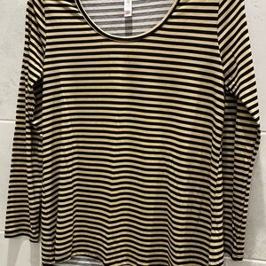 LuLaRoe Lynnae long sleeve shirt in black and gold/taupe stripe Medium